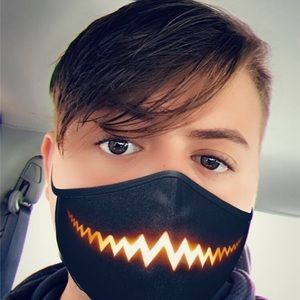 Meet your Posher, Dana